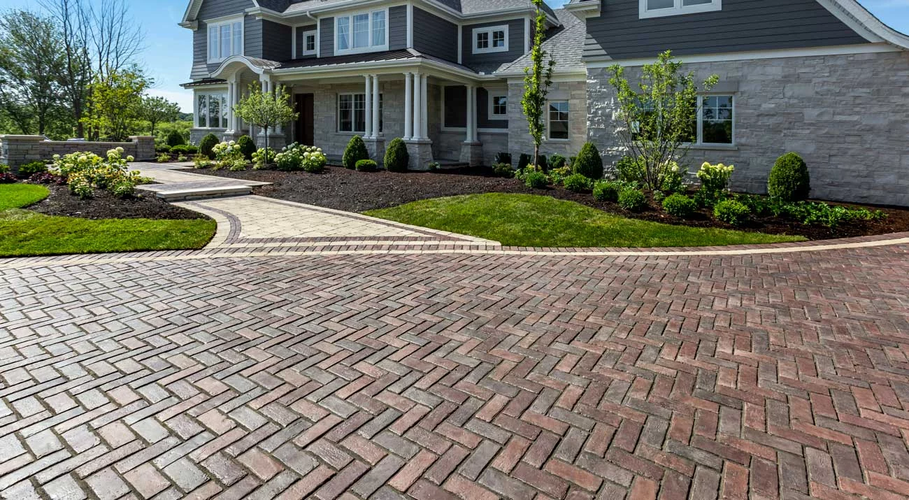 Town Hall Driveways 3 Color Blend 1G6A9078